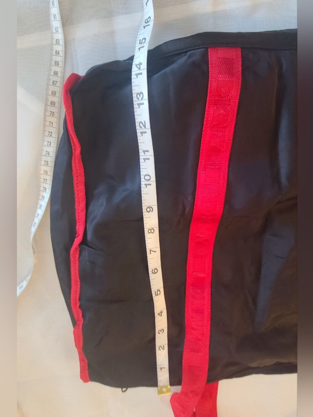 DKNY Vintage Large Nylon Tote Black & Red with Red Case - Picture 4 of 6